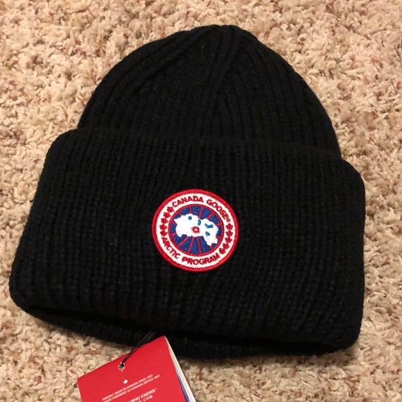 canada goose black beanie canada goose black beanie